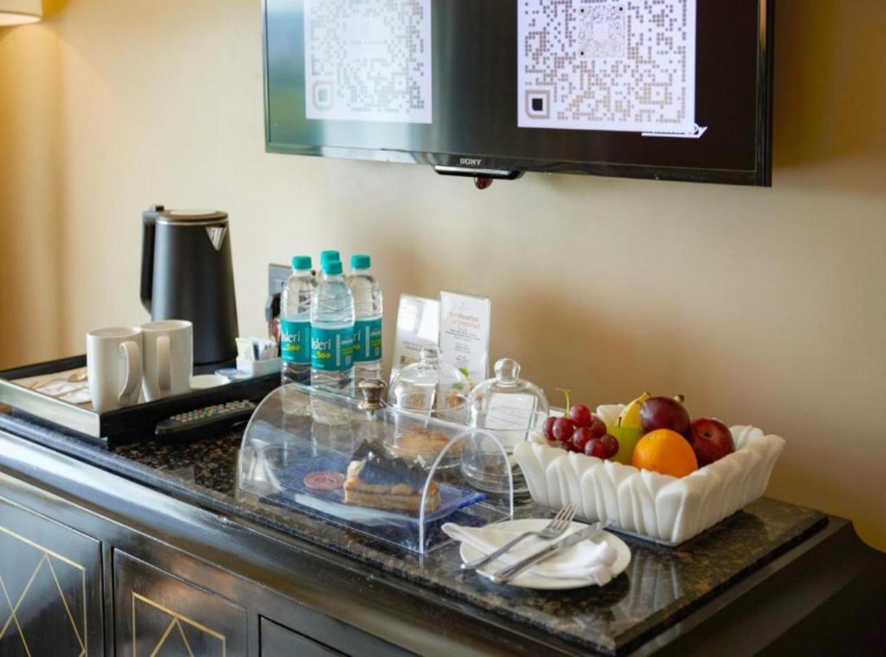 Rosewood Suites A Family Hotel Near Delhi Airport Ню Делхи Екстериор снимка