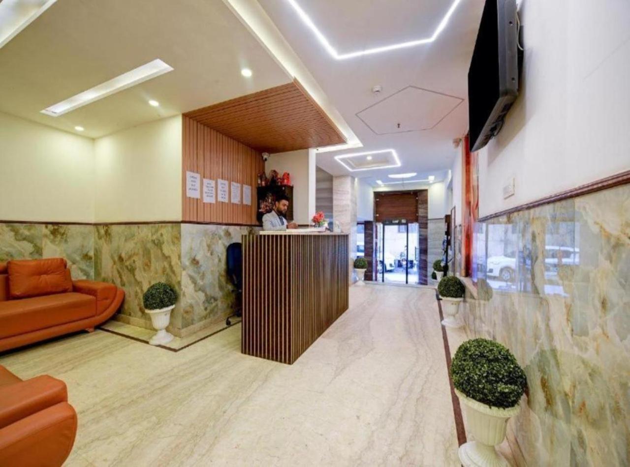 Rosewood Suites A Family Hotel Near Delhi Airport Ню Делхи Екстериор снимка