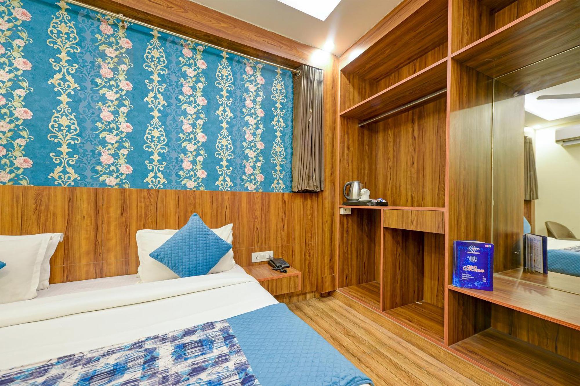 Rosewood Suites A Family Hotel Near Delhi Airport Ню Делхи Екстериор снимка