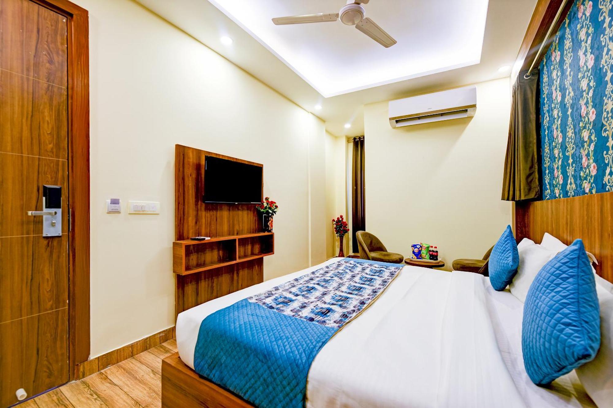 Rosewood Suites A Family Hotel Near Delhi Airport Ню Делхи Екстериор снимка